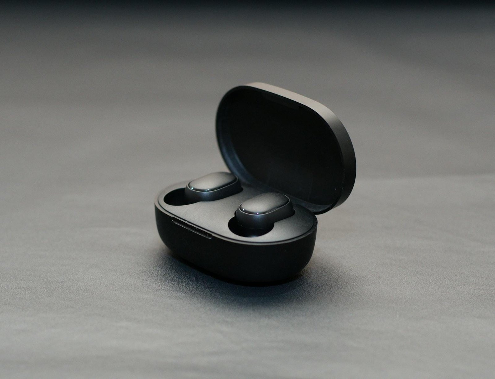 Unplug and Unleash: Why Your Music Deserves Wireless IEMs, Not Just Earbuds